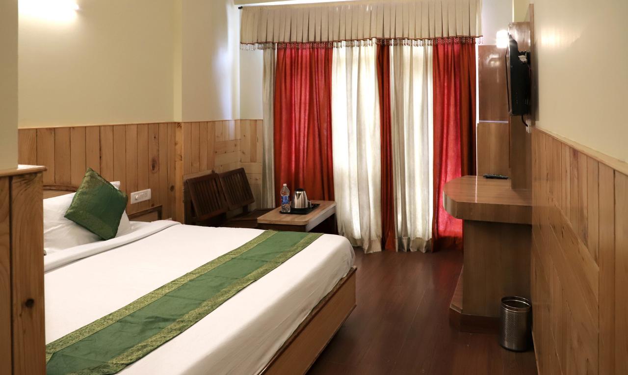 Oyo 22075 Hotel Bali Palace Katra  Kültér fotó